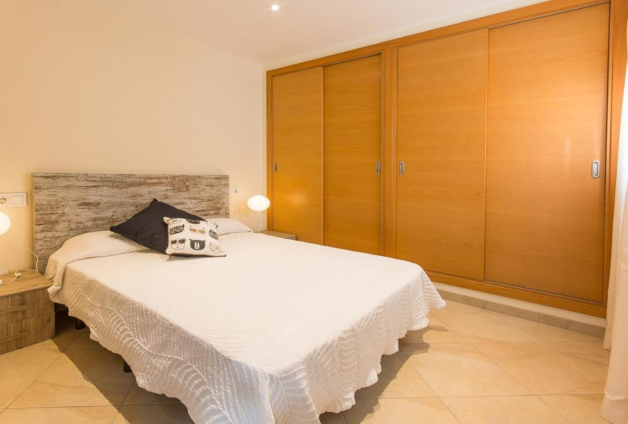 Casa De Pinos Holiday home *