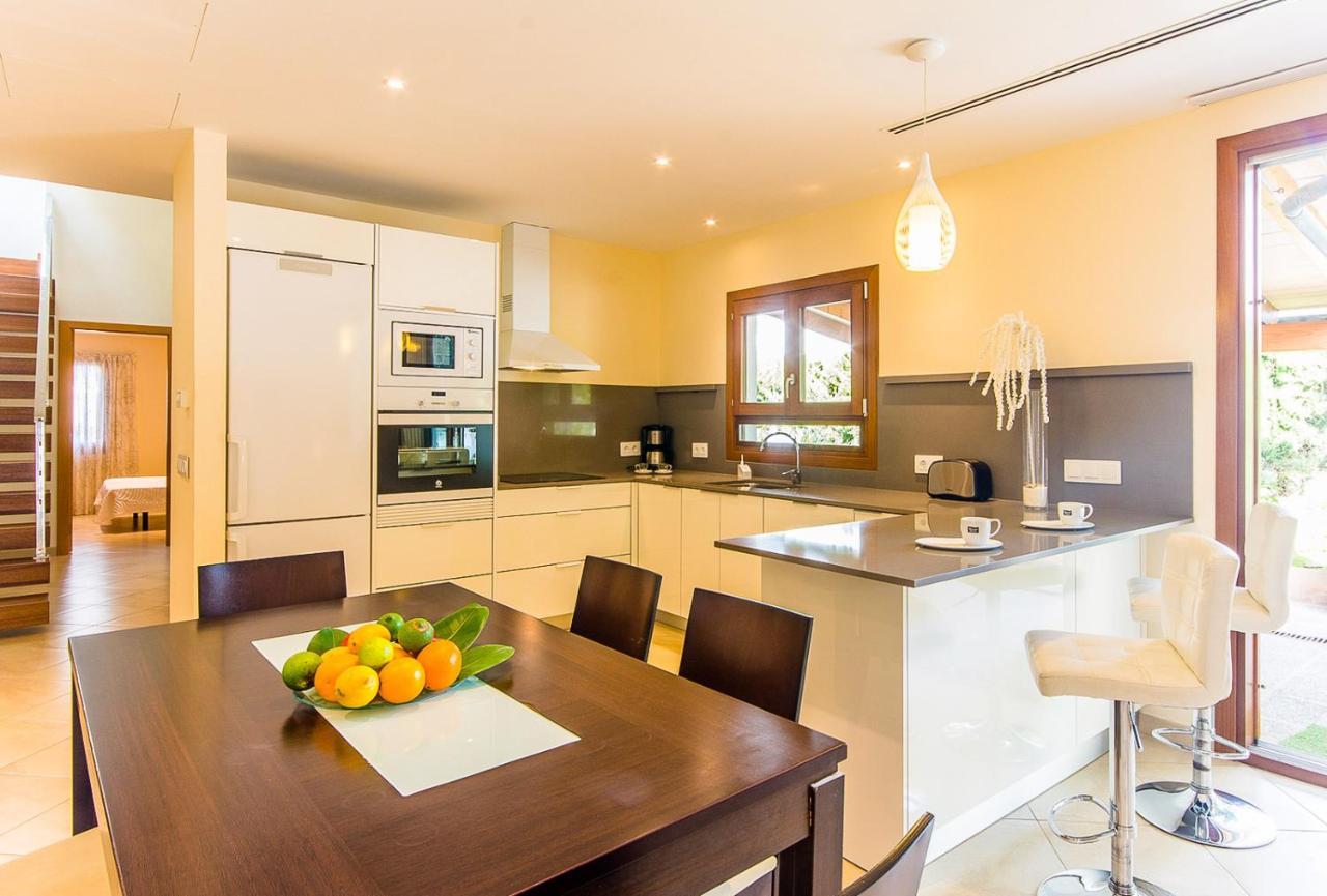 Casa De Pinos Holiday home *